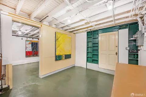 Entry Way - 4047 Cesar Chavez St, San Francisco, CA 94131 photo 3 of 3