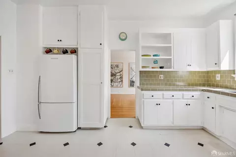 Kitchen - 4047 Cesar Chavez St, San Francisco, CA 94131 photo 6 of 6