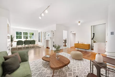 Living - 4047 Cesar Chavez St, San Francisco, CA 94131 photo 5 of 9