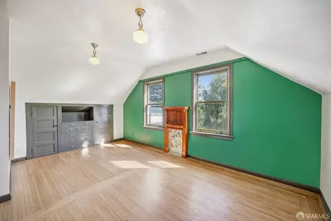 Bedroom - 4047 Cesar Chavez St, San Francisco, CA 94131 photo 6 of 14