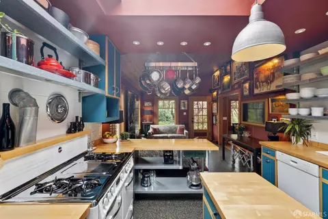 Kitchen - 114 Shakespeare St, San Francisco, CA 94112 photo 6 of 10