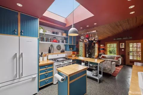 Kitchen - 114 Shakespeare St, San Francisco, CA 94112 photo 3 of 10