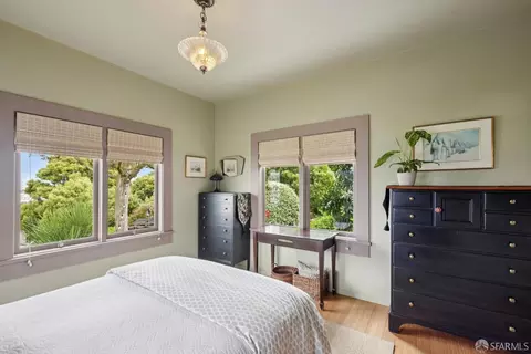Bedroom - 114 Shakespeare St, San Francisco, CA 94112 photo 6 of 7