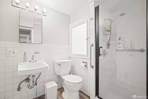 Bath - 87 Maynard St, San Francisco, CA 94112 photo 1 of 2