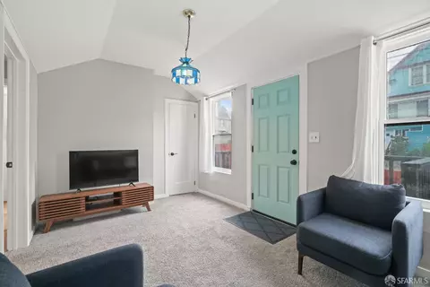 Entry Way - 87 Maynard St, San Francisco, CA 94112 photo 1 of 2
