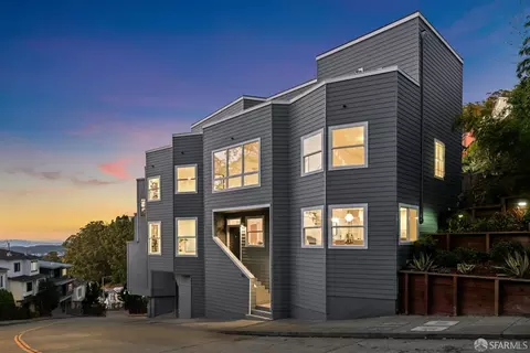 302 Warren Dr, San Francisco, CA 94131