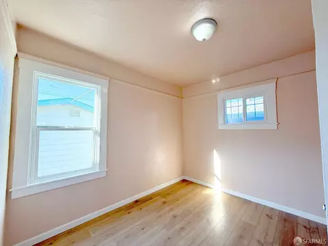 Bedroom - 1233 60th Ave, Oakland, CA 94621 photo 3 of 5