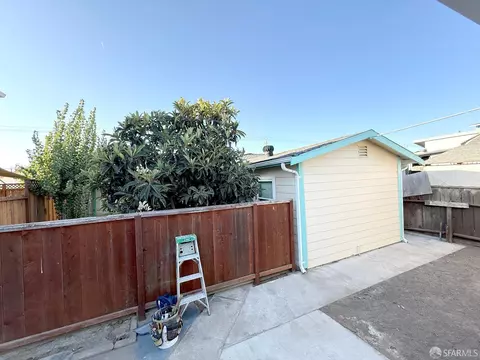 Exterior - 1233 60th Ave, Oakland, CA 94621 photo 5 of 8