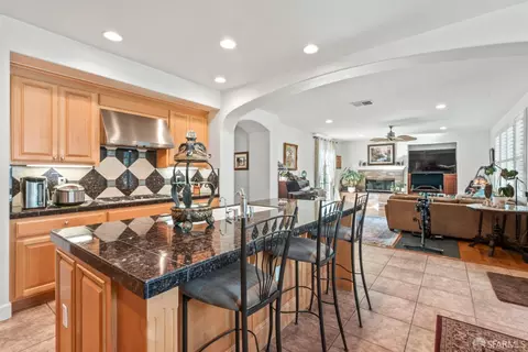 Kitchen - 103 Abalone Cv, Hercules, CA 94547 photo 7 of 11