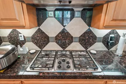 Kitchen - 103 Abalone Cv, Hercules, CA 94547 photo 8 of 11