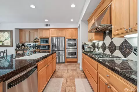 Kitchen - 103 Abalone Cv, Hercules, CA 94547 photo 2 of 11