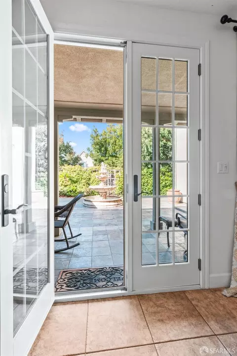 Entry Way - 103 Abalone Cv, Hercules, CA 94547 photo 8 of 12