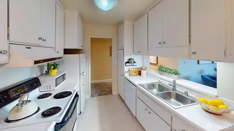 Kitchen - 1305 Webster St #C309, Alameda, CA 94501 photo 3 of 3