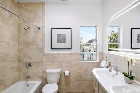Bath - 3879 23rd St, San Francisco, CA 94114 photo 2 of 4