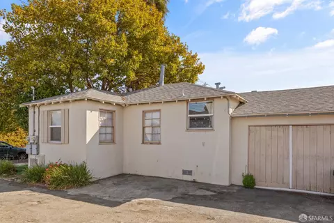 481 Rollins Rd, Burlingame, CA 94010