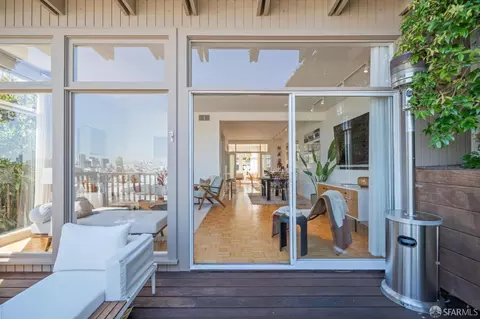 Exterior - 3838 19th St, San Francisco, CA 94114 photo 6 of 9