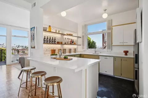 Kitchen - 3838 19th St, San Francisco, CA 94114 photo 2 of 8