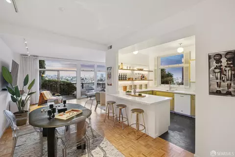 Dining - 3838 19th St, San Francisco, CA 94114 photo 1 of 5