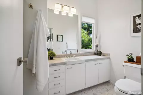 Bath - 3838 19th St, San Francisco, CA 94114 photo 1 of 1