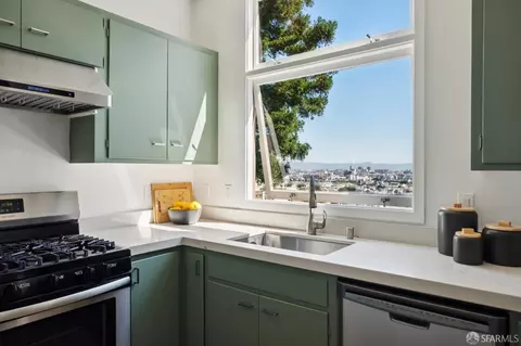 Kitchen - 3838 19th St, San Francisco, CA 94114 photo 8 of 8