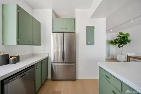 Kitchen - 3838 19th St, San Francisco, CA 94114 photo 7 of 8