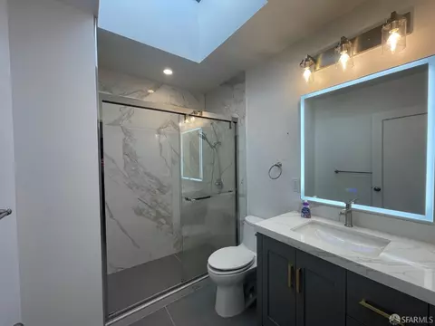 Bath - 219 Wheeler Ave, San Francisco, CA 94134 photo 1 of 1