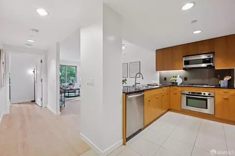 355 1st St #305, San Francisco, CA 94105