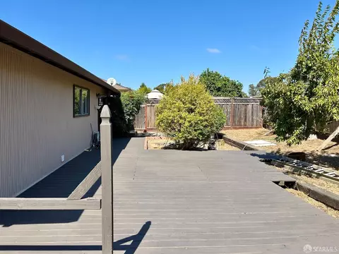 Exterior - 24946 Bland St, Hayward, CA 94541 photo 5 of 8