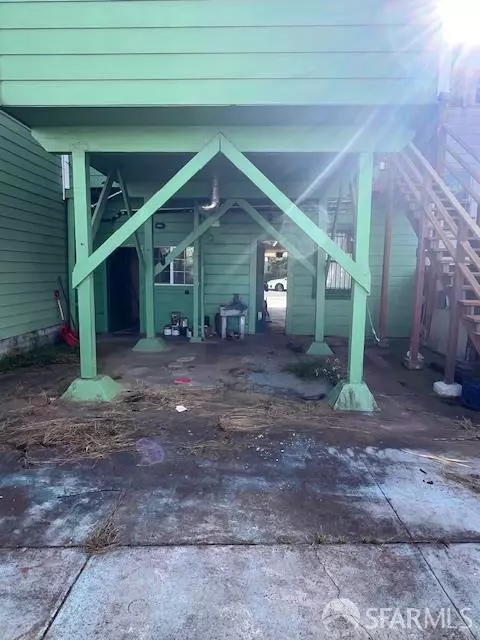 Exterior - 30 Cotter St, San Francisco, CA 94112 photo 3 of 4