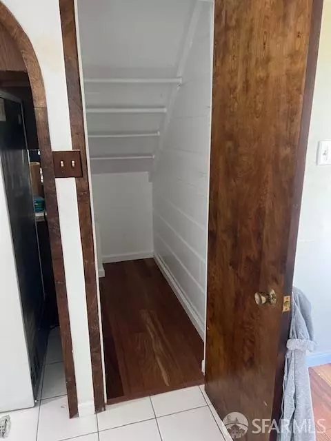 Entry Way - 30 Cotter St, San Francisco, CA 94112 photo 4 of 6