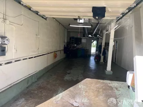 Exterior - 30 Cotter St, San Francisco, CA 94112 photo 2 of 4