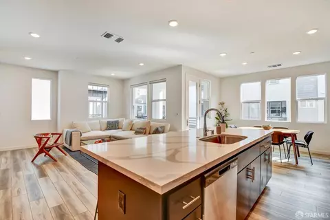 1778 Railway Cir, Oakland, CA 94607