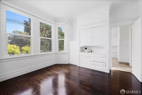 Living - 2401 23rd St, San Francisco, CA 94110 photo 6 of 7