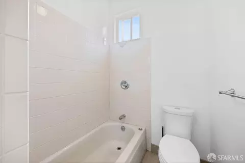Bath - 2401 23rd St, San Francisco, CA 94110 photo 4 of 5