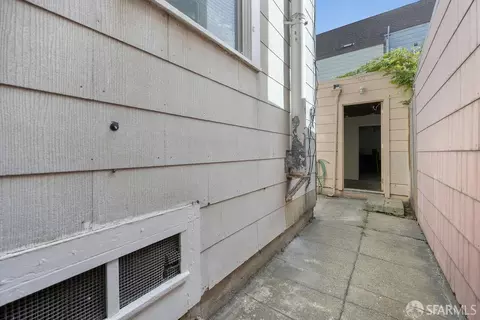 Exterior - 2401 23rd St, San Francisco, CA 94110 photo 4 of 6