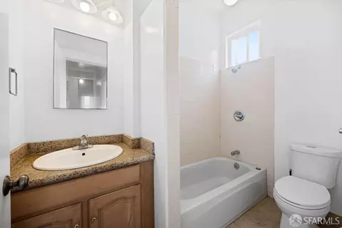 Bath - 2401 23rd St, San Francisco, CA 94110 photo 3 of 5