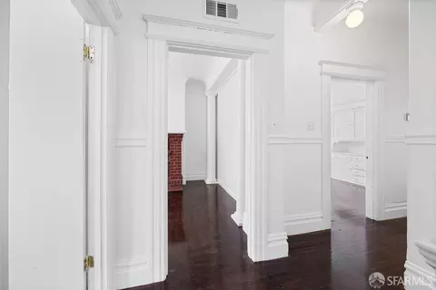 Entry Way - 2401 23rd St, San Francisco, CA 94110 photo 7 of 11