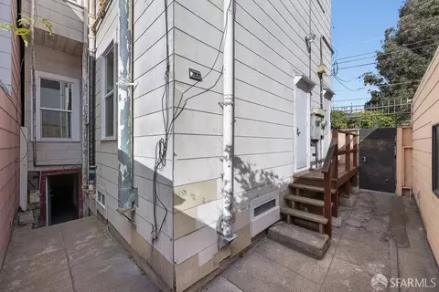 Exterior - 2401 23rd St, San Francisco, CA 94110 photo 6 of 6