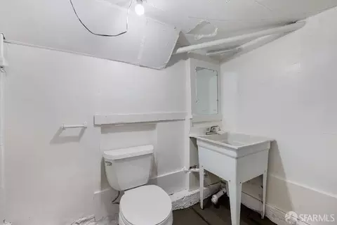 Bath - 2401 23rd St, San Francisco, CA 94110 photo 5 of 5