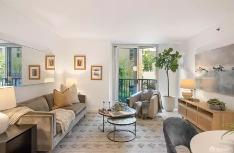 1701 Jackson St #209, San Francisco, CA 94109