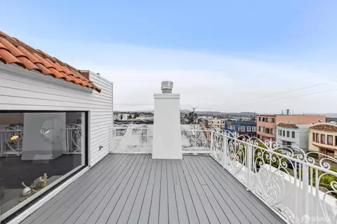 Exterior - 2262 29th Ave, San Francisco, CA 94116 photo 2 of 11