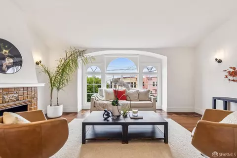 Living - 2262 29th Ave, San Francisco, CA 94116 photo 5 of 10