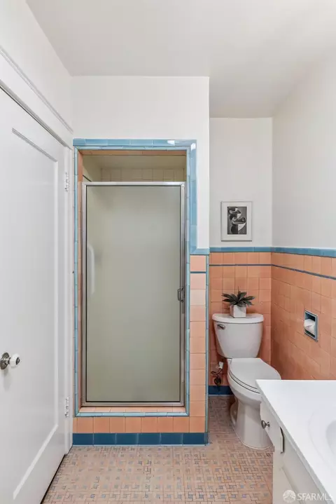 Bath - 2262 29th Ave, San Francisco, CA 94116 photo 2 of 3