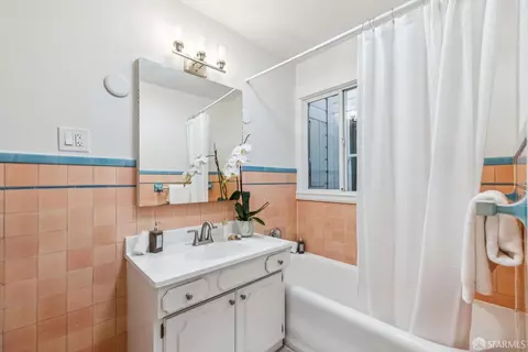 Bath - 2262 29th Ave, San Francisco, CA 94116 photo 1 of 3