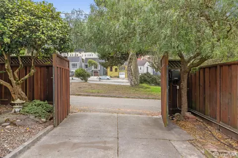 Exterior - 327 Ulloa St, San Francisco, CA 94127 photo 11 of 11