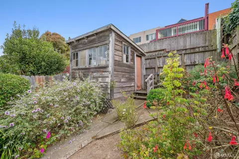 Exterior - 263 Vienna St, San Francisco, CA 94112 photo 10 of 13