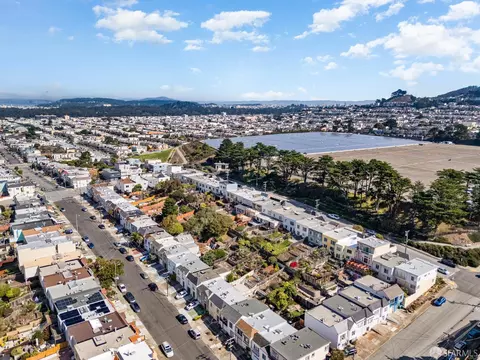 2082 29th Ave, San Francisco, CA 94116 photo 39