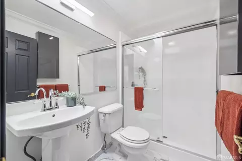 Bath - 55 Valley St, San Francisco, CA 94110 photo 1 of 6