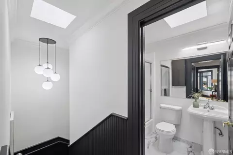 Bath - 55 Valley St, San Francisco, CA 94110 photo 3 of 6