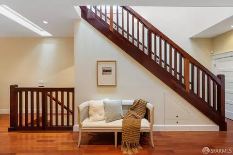 Entry Way - 4969 17th St, San Francisco, CA 94117 photo 1 of 2